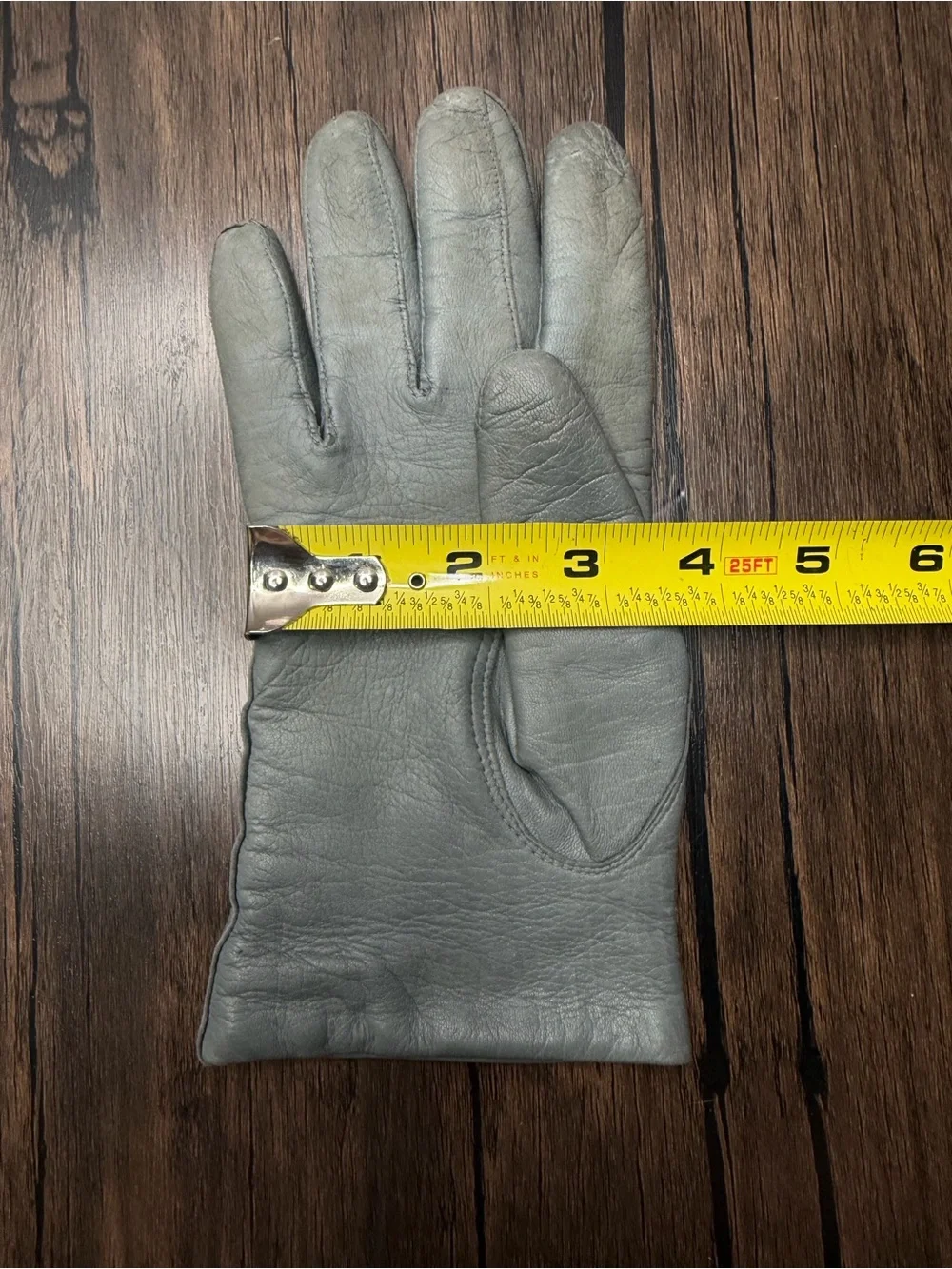 Vintage women’s 7.5 Leather cashmere gloves in Light Gray made in Italy